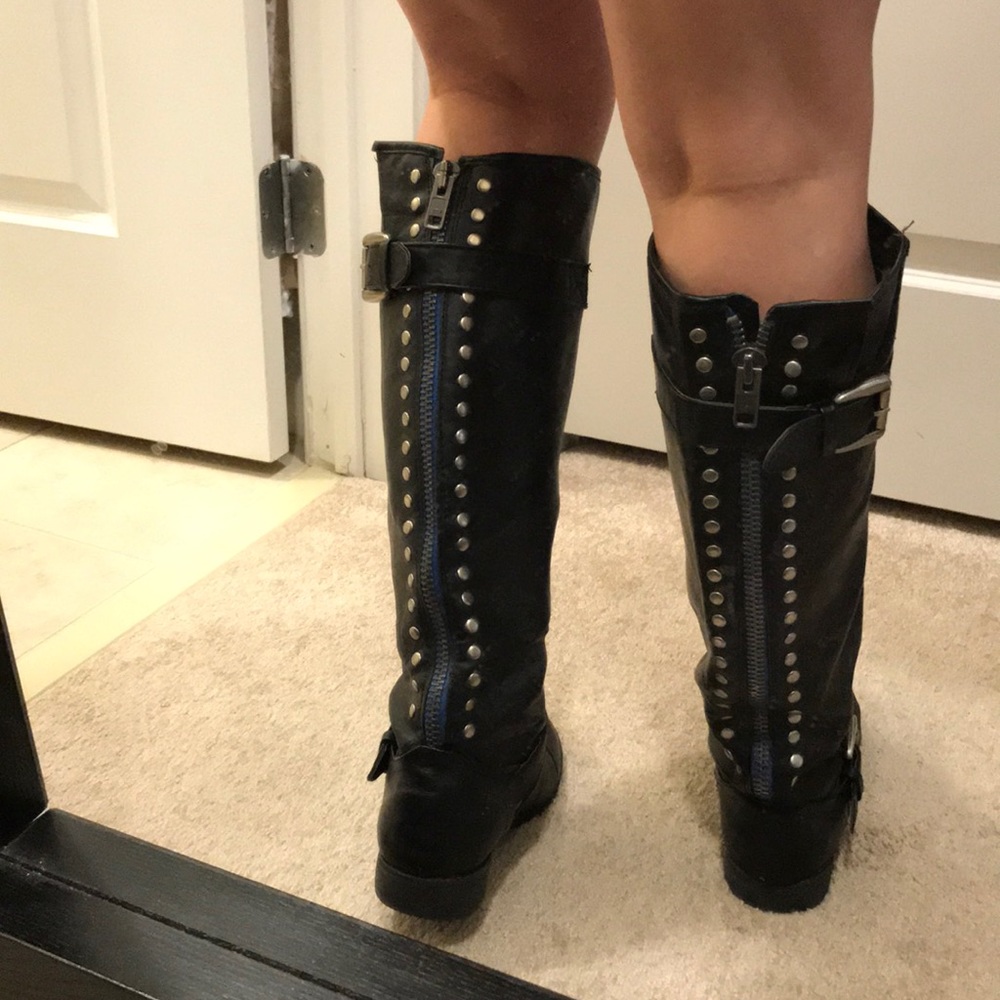 Black boots